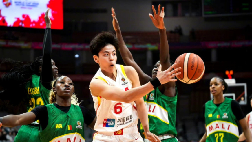 CCTV5直播！中国女篮VS南苏丹生死之战，张子宇再挑大梁，宫鲁鸣输不起