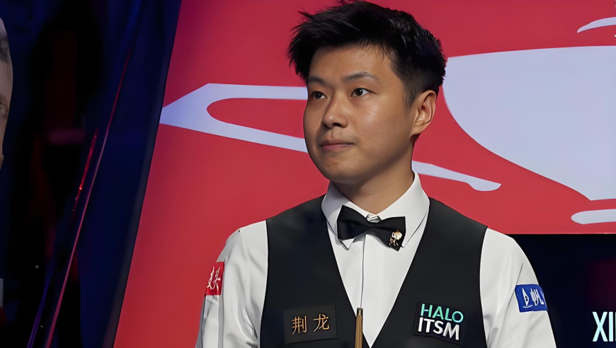 丝滑清台！赵心童受奥沙利文指导后蜕变，无视库边黑球一杆收台｜体坛名场面