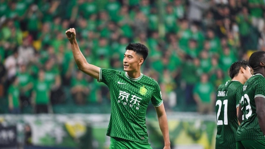 中超半程积分榜！国安成功登顶，剑指队史第二冠，云南成最大黑马
