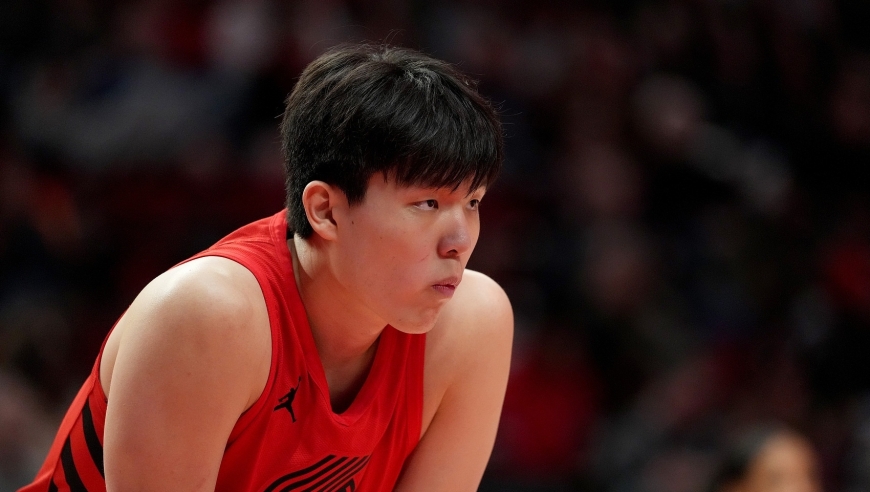 杨瀚森7天6赛！轰19分5板获全明星选票超10万张 队记力挺仍看好他