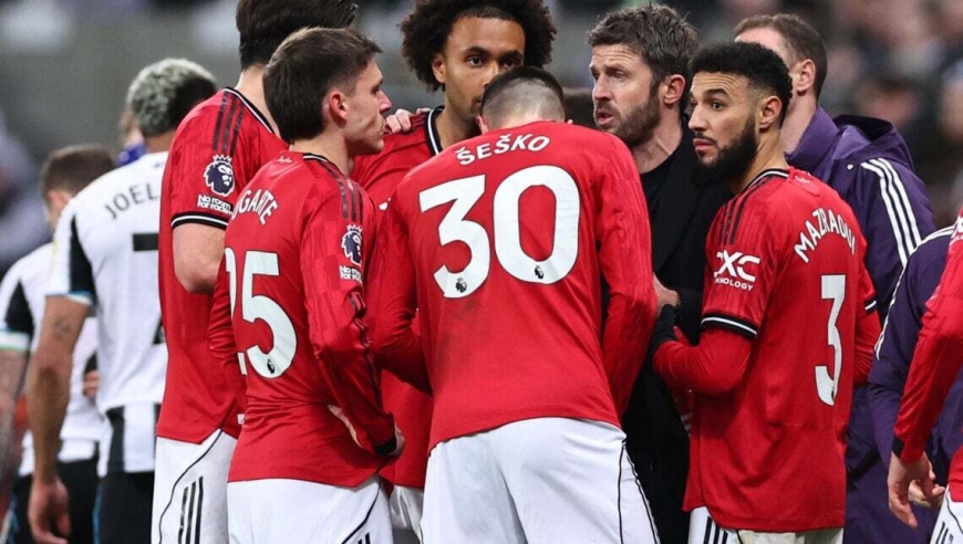 卡里克不败金身告破：多打一人的曼联，为何在圣詹姆斯公园丢了魂？