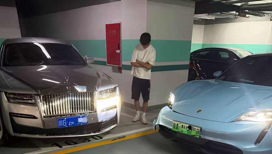 梅开二度！国脚韦世豪再遇车祸，保时捷撞上劳斯莱斯