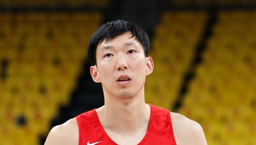 周琦因伤退出！郭士强两个选择，征召球员3选一，杨瀚森面临抉择