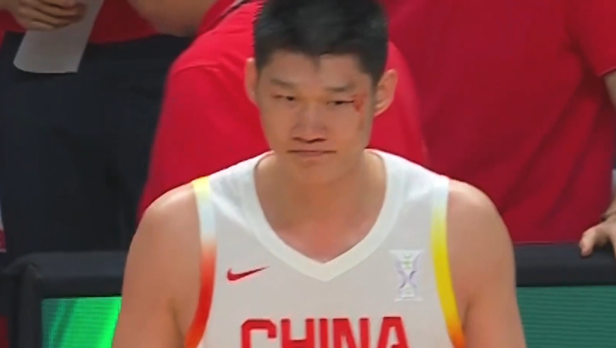 小将一战成名、大秋血染赛场，中国男篮十年重返亚洲四强！