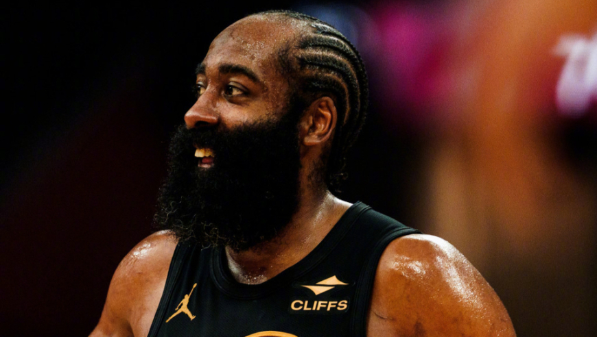 哈登三节打卡16+5+9！高效8中6+连续助飞队友 加盟骑士四战全胜