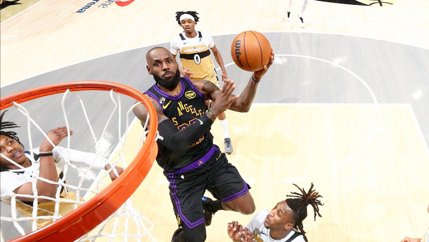 湖人142-111狂胜奇才，东契奇半场三双，老詹暴扣点燃全场｜议起复盘