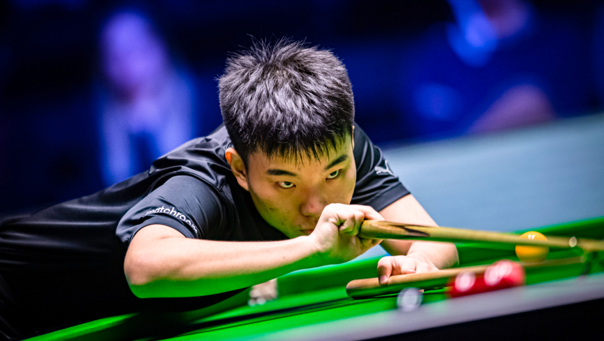 斯诺克新王横空出世！范争一首秀夺冠，长台打懵奥沙利文｜体坛记忆