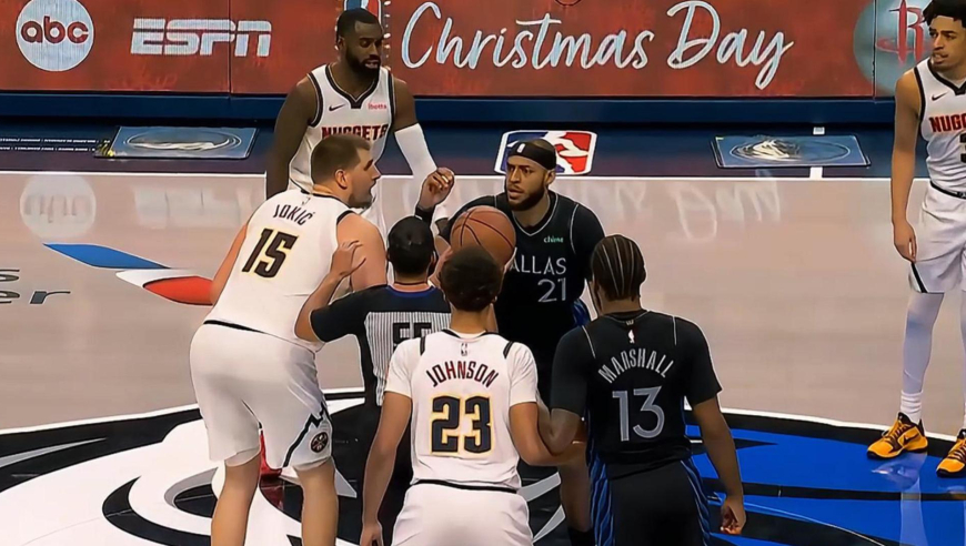 炸裂！小哈达威三分三连击 掘金不到四分钟轰24分一波追平独行侠