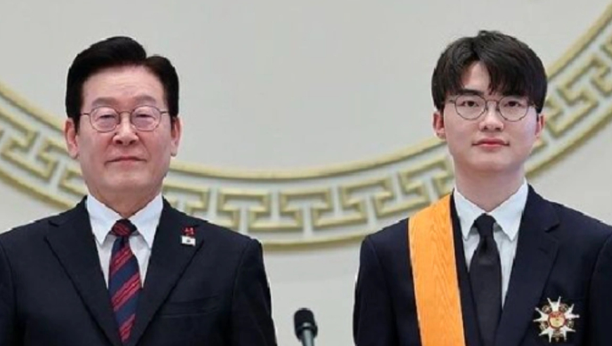韩拳发不了的奖由韩国总统发？李在明亲自为Faker颁发青龙章！