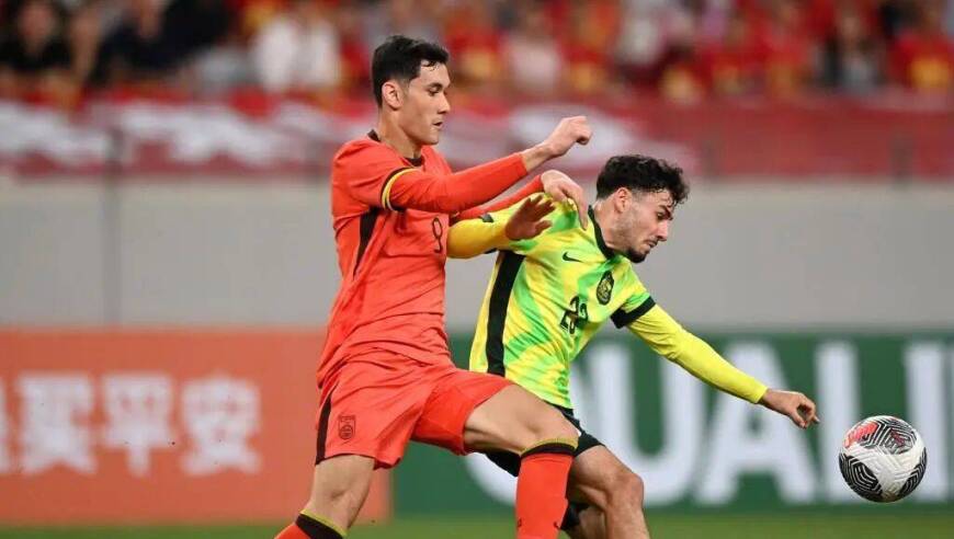 国足要踢热身赛了，主帅还没确定，刘建宏力挺名宿，郑智没有机会