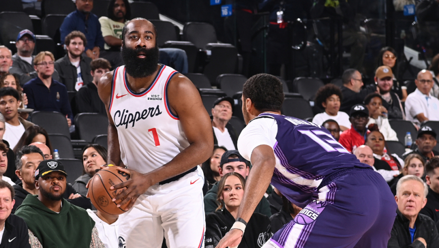 离谱到不像NBA！快船狂轰40-12超极限攻击波两节完爆国王全过程