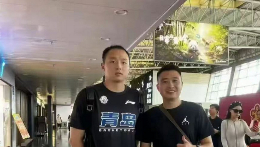 离开浙江男篮板上钉钉？网友偶遇王奕博身穿青岛训练服 