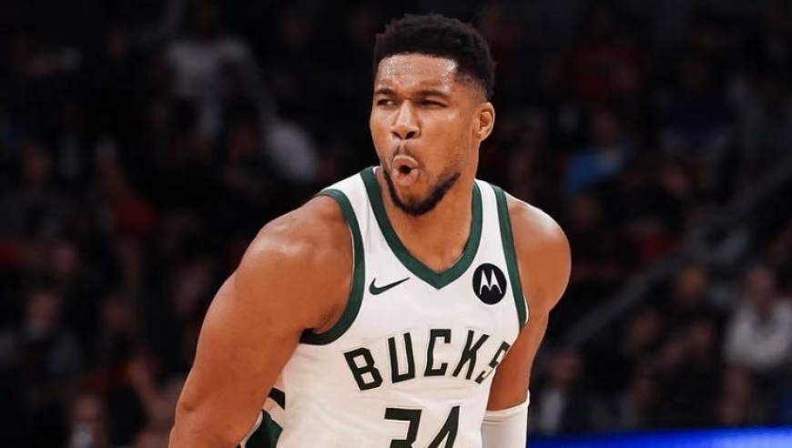 NBA常规赛：字母哥37+8+7雄鹿逆转尼克斯 布伦森空砍36分