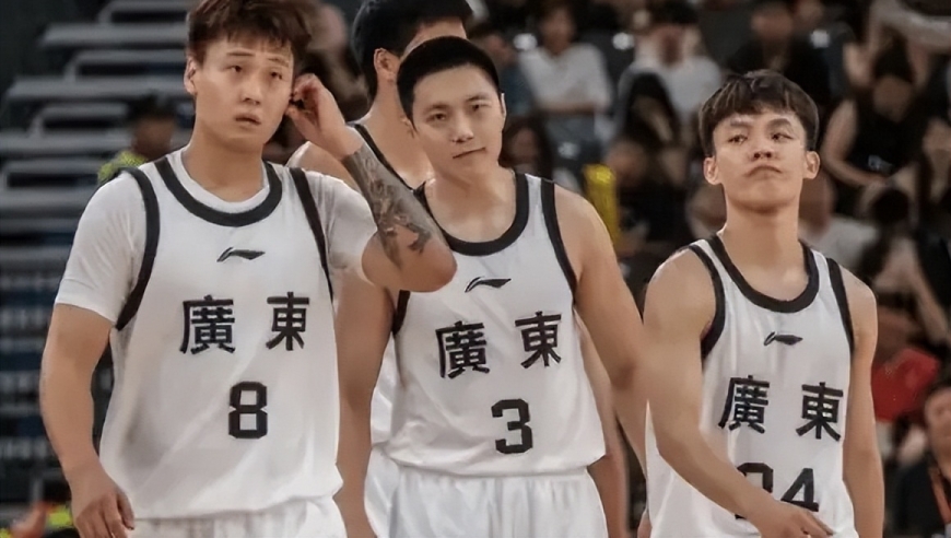 广东一夜3消息！徐杰获封MVP，黑白矮首夺全运金牌，周鹏激动落泪