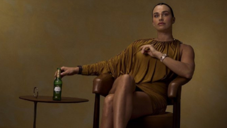 萨巴伦卡一句话暴露傲慢和偏见，莱巴金娜迟到的回复却优雅而淡定