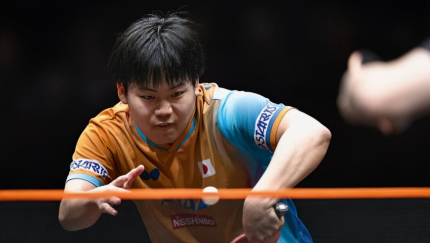 上场 | 松岛辉空摔行李箱，在球员通道情绪崩溃，拼不过王楚钦毅力