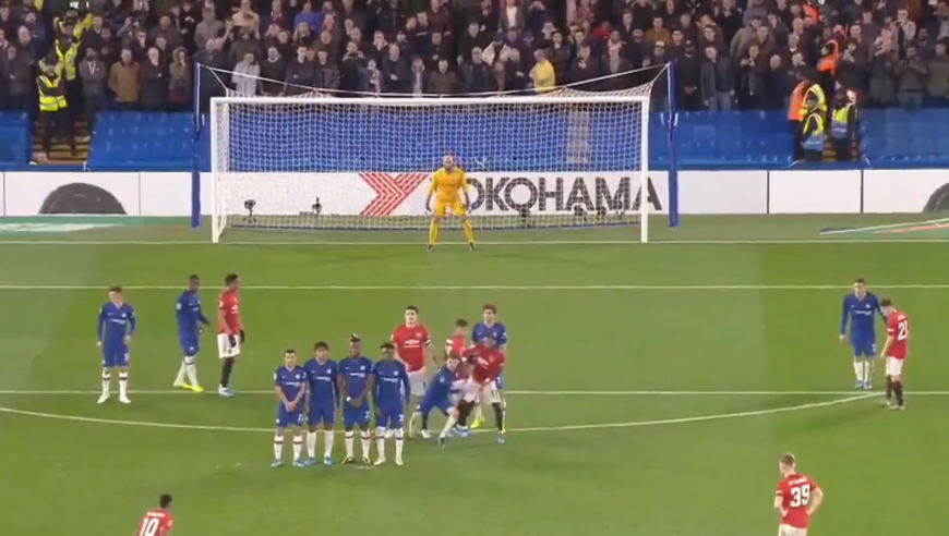 足坛史上十大任意球大师，巅峰对决｜体坛记忆