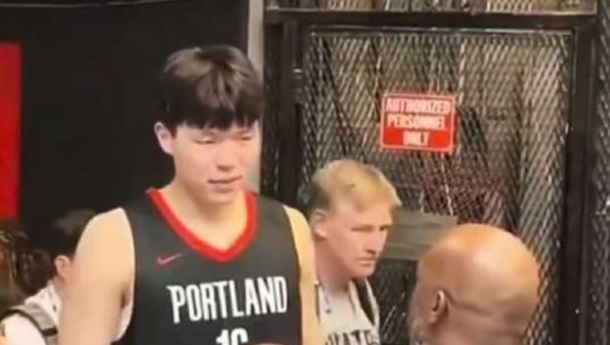 杨瀚森nba的第一个主教练，什么来头？