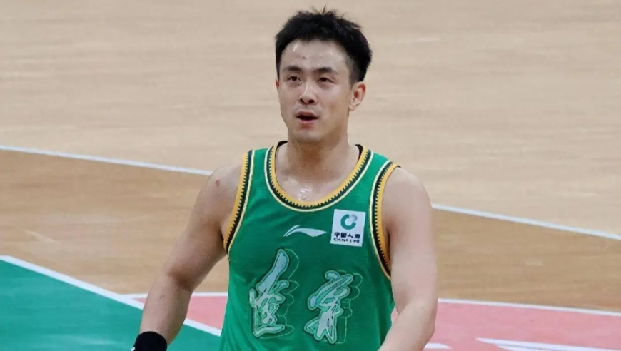 赵继伟26分集锦：送不看人妙传 对飙赵睿不落下风