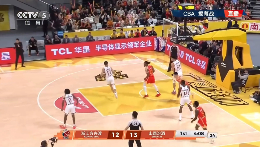 精彩！布朗突破抛投朱俊龙长传助攻胡金秋 广厦反超比分打停山西