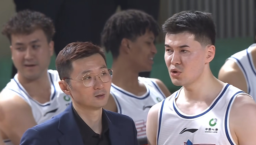 随着新疆94-76大胜广州，广厦赢北京，广东8连胜，CBA积分榜更新