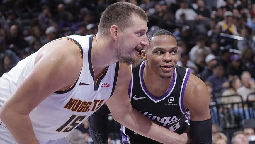 国王1.3亿“四核”仅得49分！被约基奇一人打爆，重建迫在眉睫