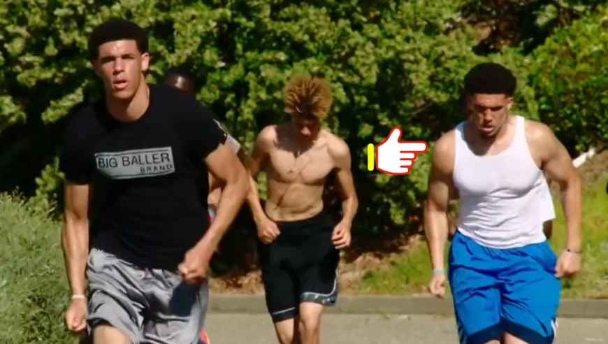 篮球打不好就唱歌，二球发布单曲一炮而红，震撼音乐界！