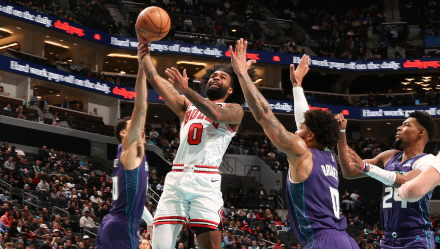 生死时刻神剧情！公牛三分犯规黄蜂有望拖入加时 公牛挑战却改判