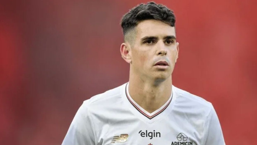 曝34岁奥斯卡仍在ICU检查：一度昏迷+几次闭眼 3个月前身体已报警