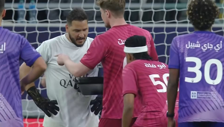 还能这样玩！慈善赛整活网红砸一箱钱&ldquo;贿赂&rdquo;门将，打空门得分爆笑全场