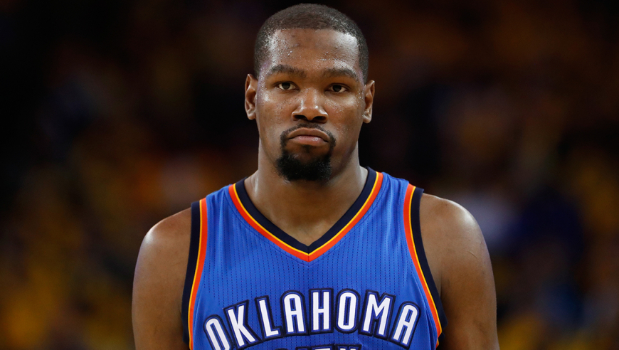 NBA那些爆笑五大囧时刻：帕金斯离谱操作让杜兰特气到笑出声