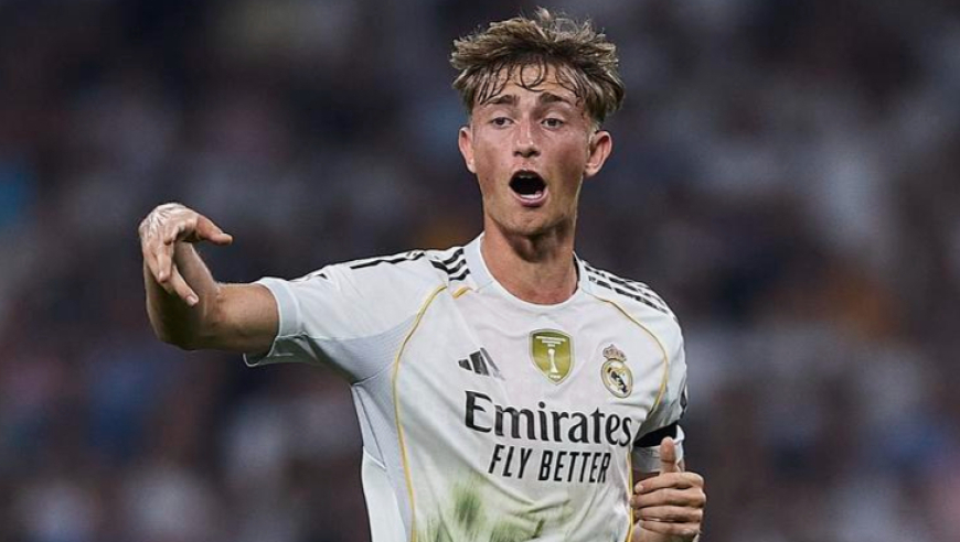 搞流量？皇马辱华事件当事人穿巴萨球衣直播，喊话让赫伊森道歉