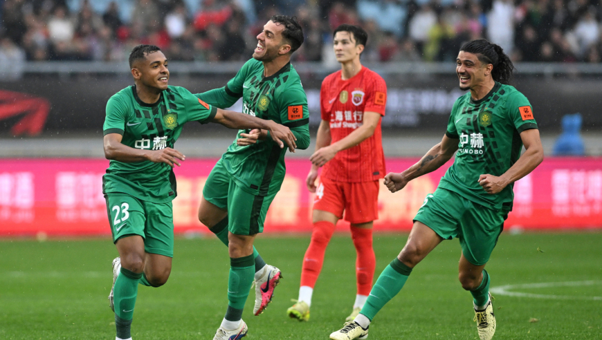 超级杯上半场集锦：达万惊天世界波打破僵局 让-克劳德乱战攻门中柱