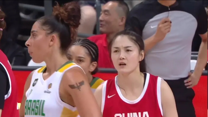 光漂亮没用啊！3战三分12中2+0罚球7失误，宫导看错人了赶紧换掉