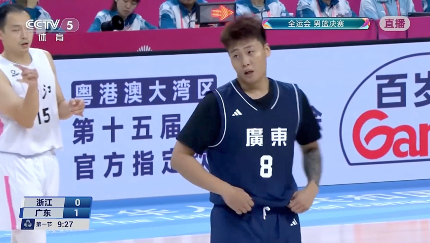 休赛期收获一冠一亚！赵睿三节13+6集锦 霸气冲筐以一敌二