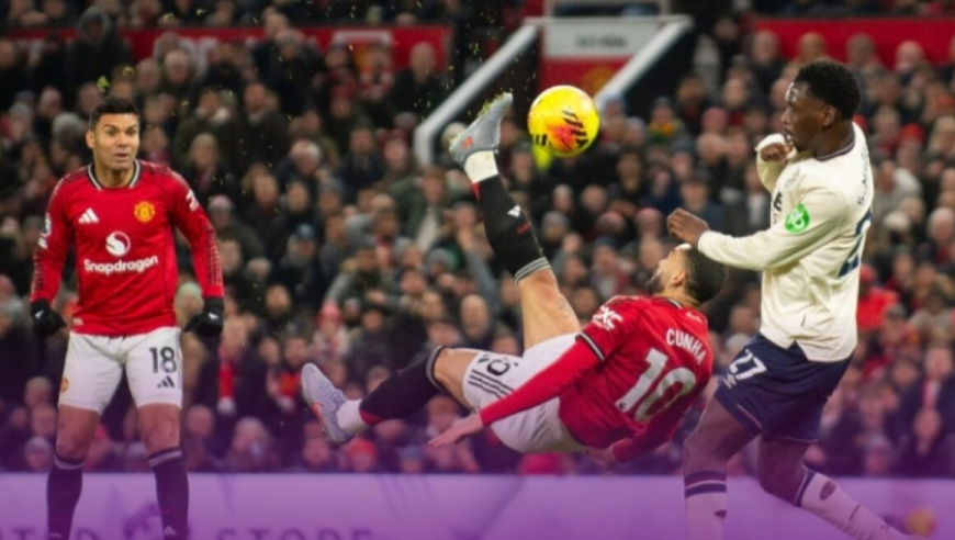 英超-近5轮仅1胜！曼联1-1西汉姆联83分钟被扳平，达洛特破门库尼亚复出