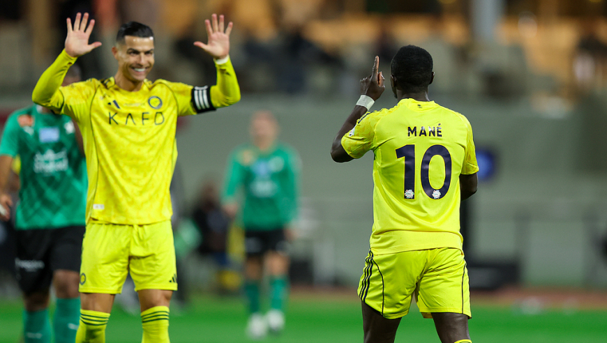 仅一步之遥！C罗连续4场破门，已打进965球！年内或实现里程碑！