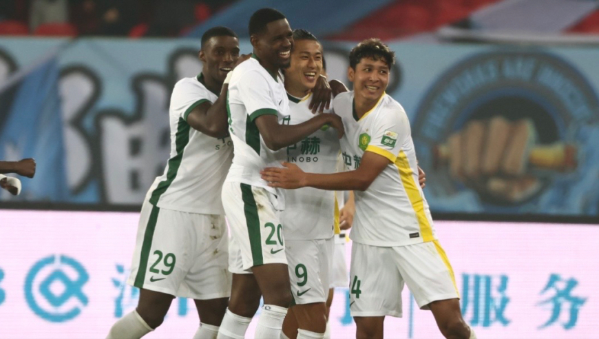 中超：国安2-0客胜三镇 王刚两献助攻 法比奥、张玉宁破门