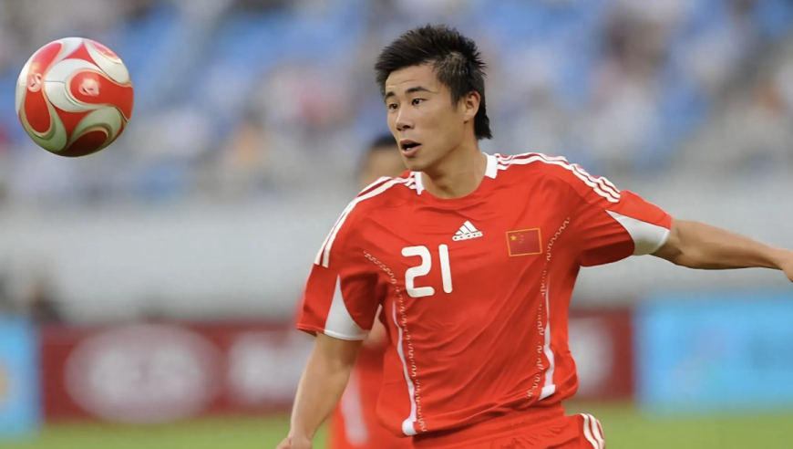 董方卓：中国足球也能踢传控+3-0越南才是未来 球迷：巧克力什么味