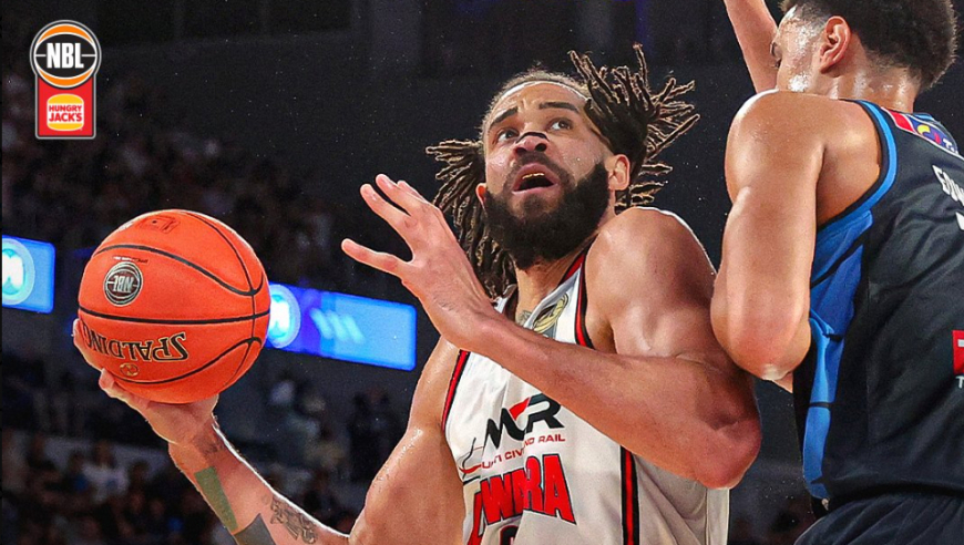 20分钟15+10！麦基NBL存统治级水准 北京引进38岁老将眼光独到