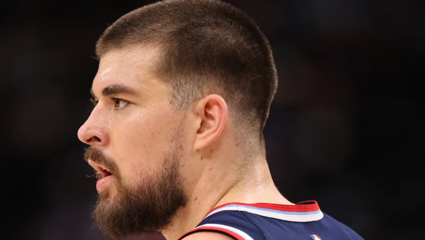 哈登创两纪录，伦纳德联盟第一！祖巴茨不配首发，泰伦卢终于醒悟