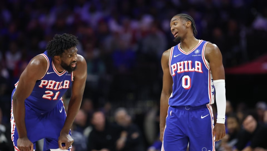 19分逆转！76人豪取4连胜，马克西39+10，这一战认清四位球员