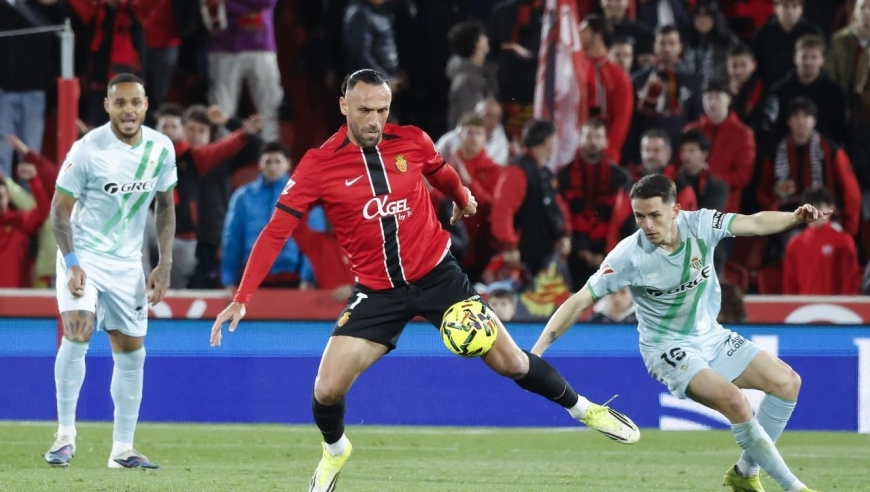 随着马竞0-3，贝蒂斯2-1，瓦伦西亚2-0，西甲最新积分榜出炉