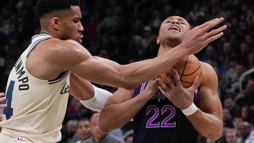 华子伤停森林狼33分大胜双杀雄鹿 字母哥25+8+5兰德尔29+8+6