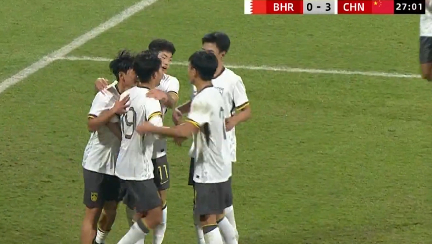 U16国足踢疯了！27分钟连入3球，帅惟浩双响，万项传射建功
