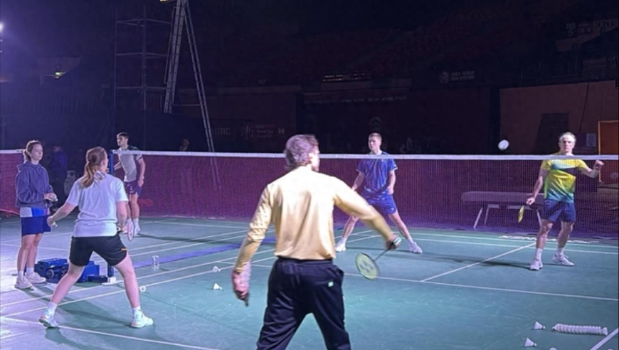 印度公开赛被吐槽脏！国羽教练直言需戴口罩，丹麦球员：不宜比赛