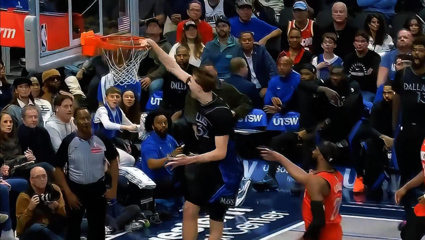 投降了！弗拉格与浓眉互相完成连线 火箭提前投降弗拉格突破劈扣