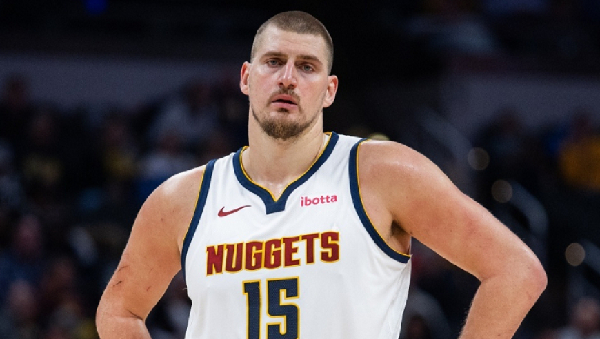 弗拉格轰42+7+6仍无缘今日最佳！对不起，你碰到创纪录约基奇了