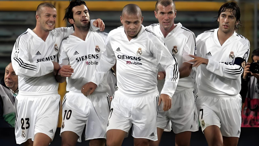 体坛记忆｜巴萨小罗独战皇马群星，天价人墙成背景，豪华阵仗堪比游戏