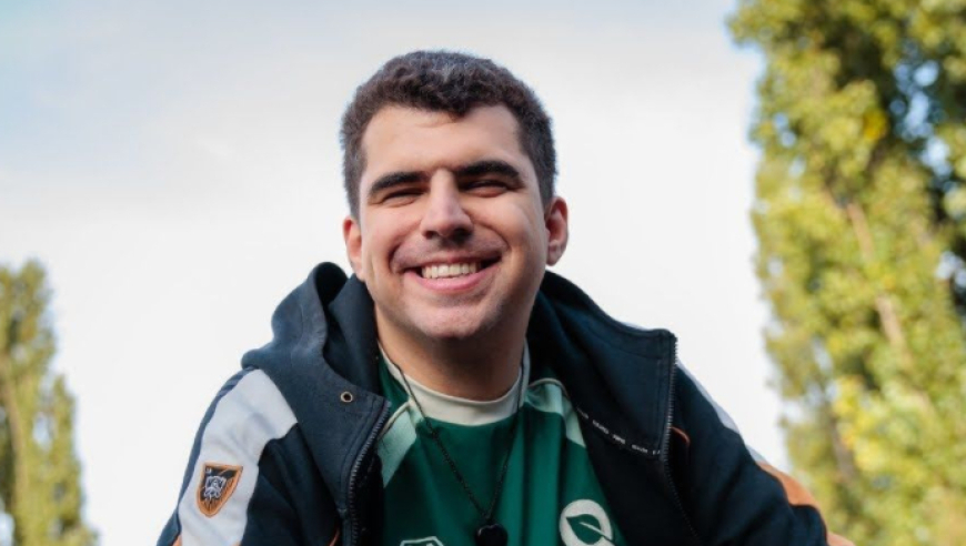 LOL选手吐槽女性生理期，镜头被全部剪掉，如今战队宣布将他开除